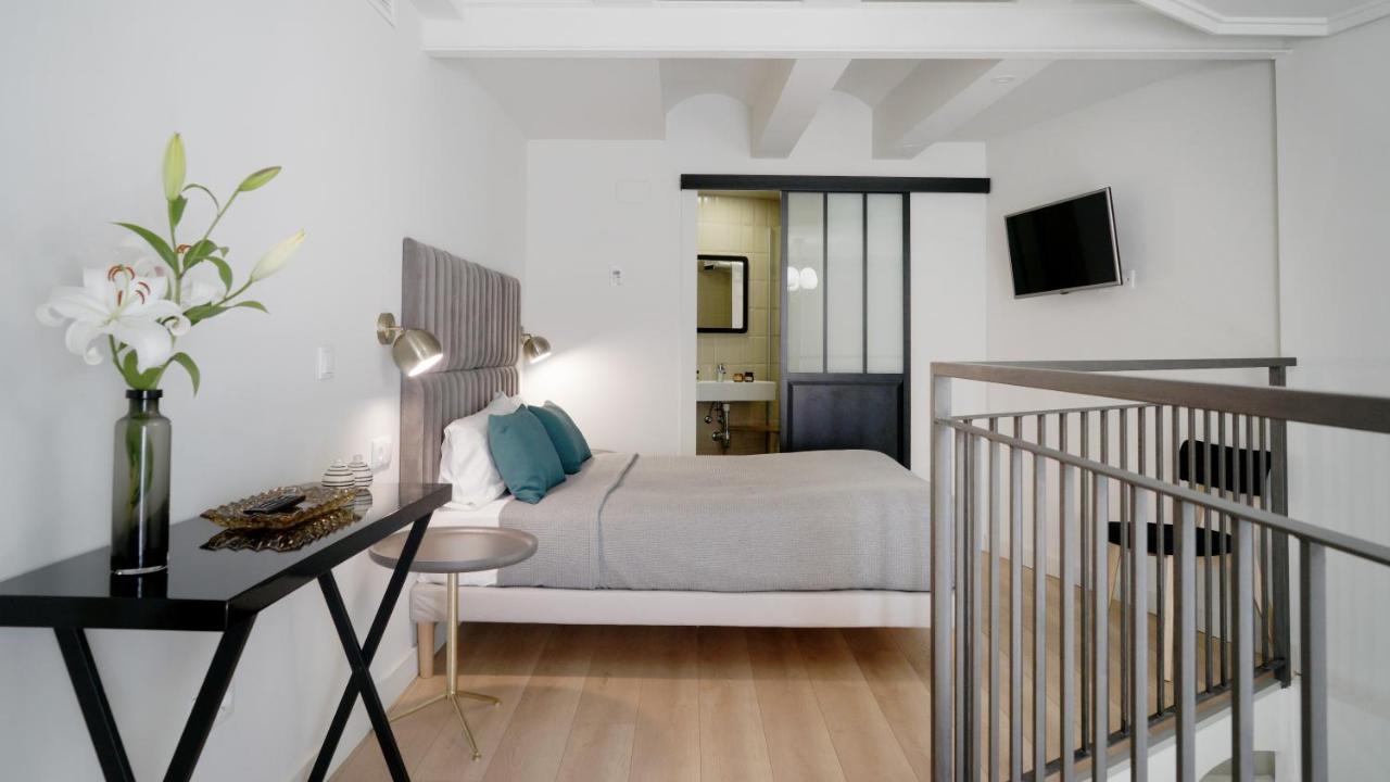 Md Design Hotel - Portal Del Real Valencia Ngoại thất bức ảnh