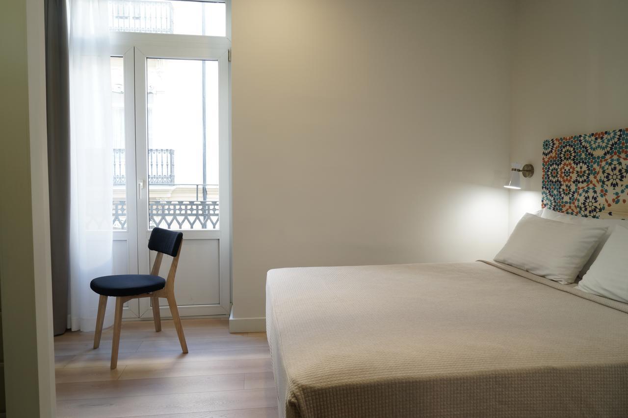 Md Design Hotel - Portal Del Real Valencia Ngoại thất bức ảnh