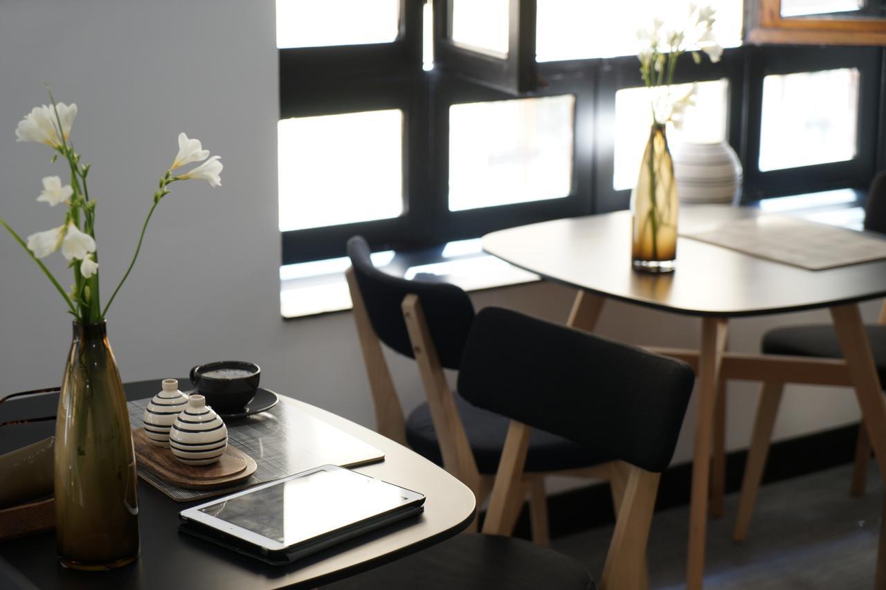 Md Design Hotel - Portal Del Real Valencia Ngoại thất bức ảnh